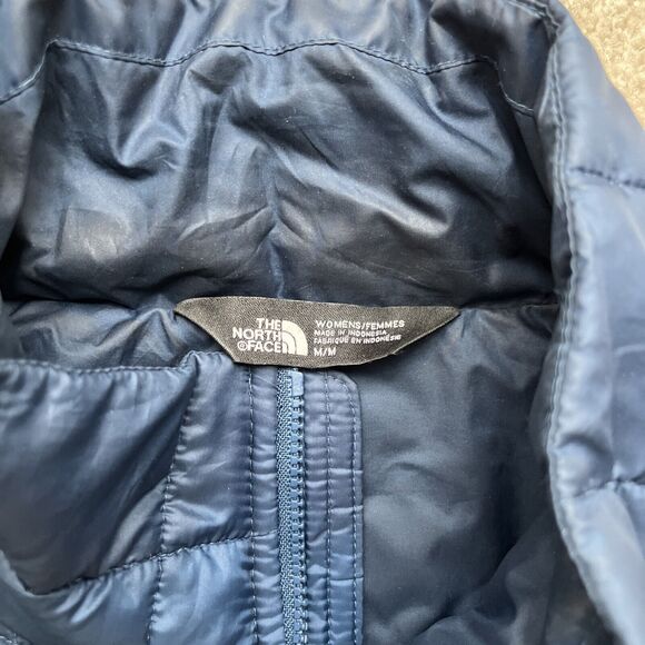 The North Face Blue Puffer Jacket - Picture 2 of 8